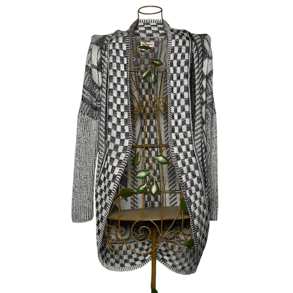 Sequin Hearts Aztec Print Open Front Knit Cardigan - Women’s Size Medium - Gray